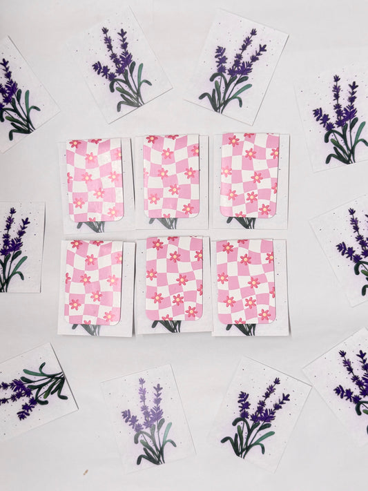 Magnetic bookmark wavy flower